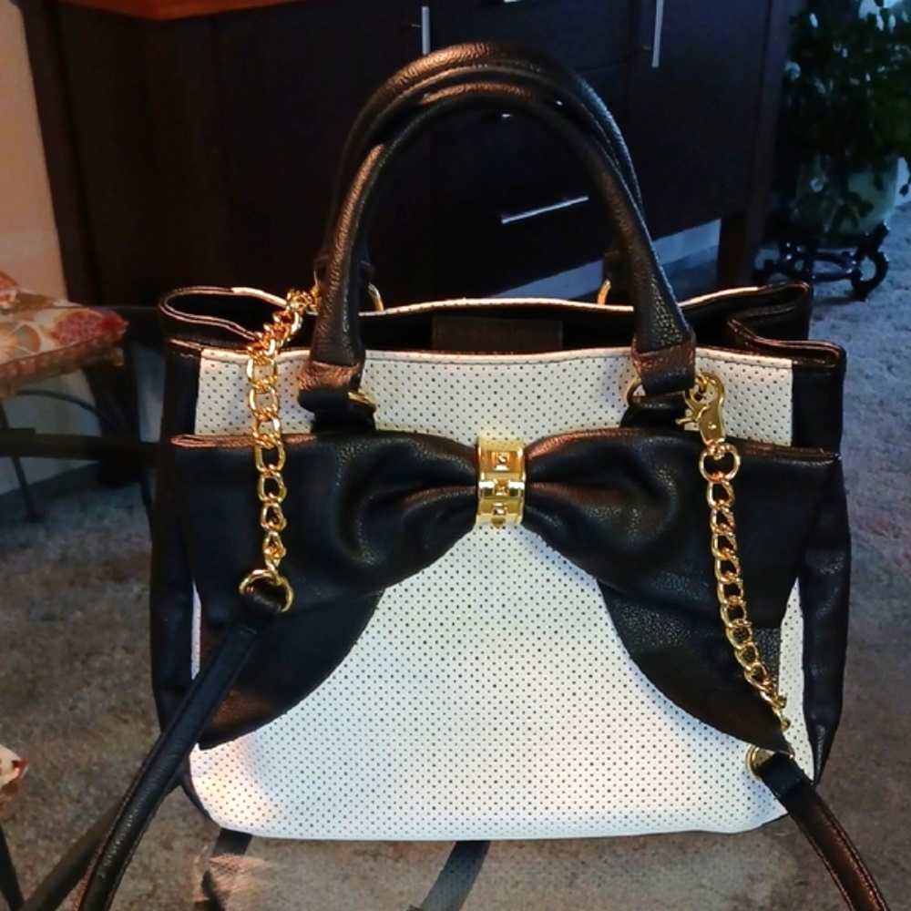 NWOT Betsey Johnson Black and White Satchel with Gold Chain